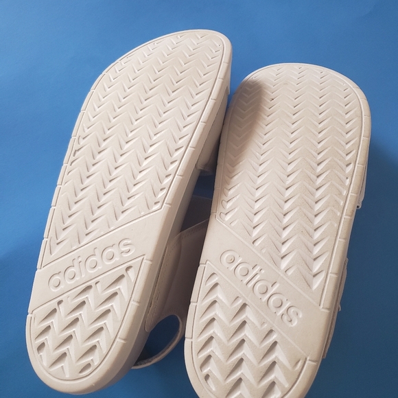 Adidas Sandals - Picture 5 of 6